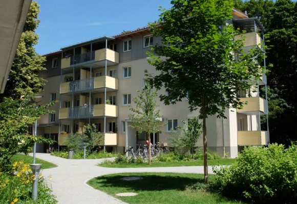 Modernisierung Lilienstrasse, München, Innenhof, Balkon